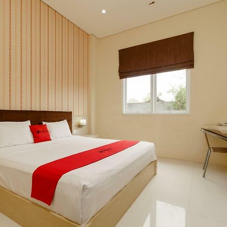 Reddoorz Plus Near Sangkareang Park Mataram Exteriér fotografie